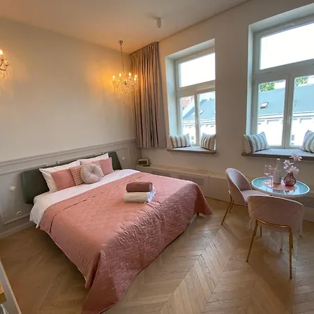 Royal Rose Apartment - Old Town Kraków-3